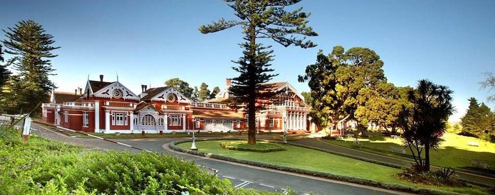 Welcomheritage Fernhills Royal Palace Ooty Exterior foto